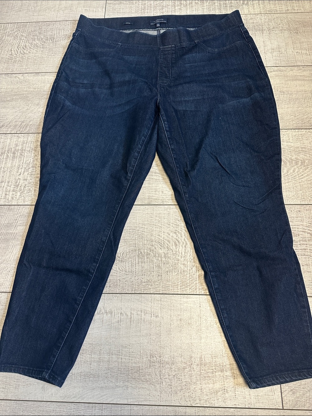 Talbots Dark Indigo Cropped Stretch Jegging